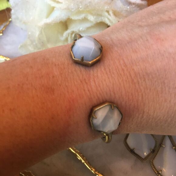 KENDRA SCOTT Bracelet!  - Picture 11 of 16